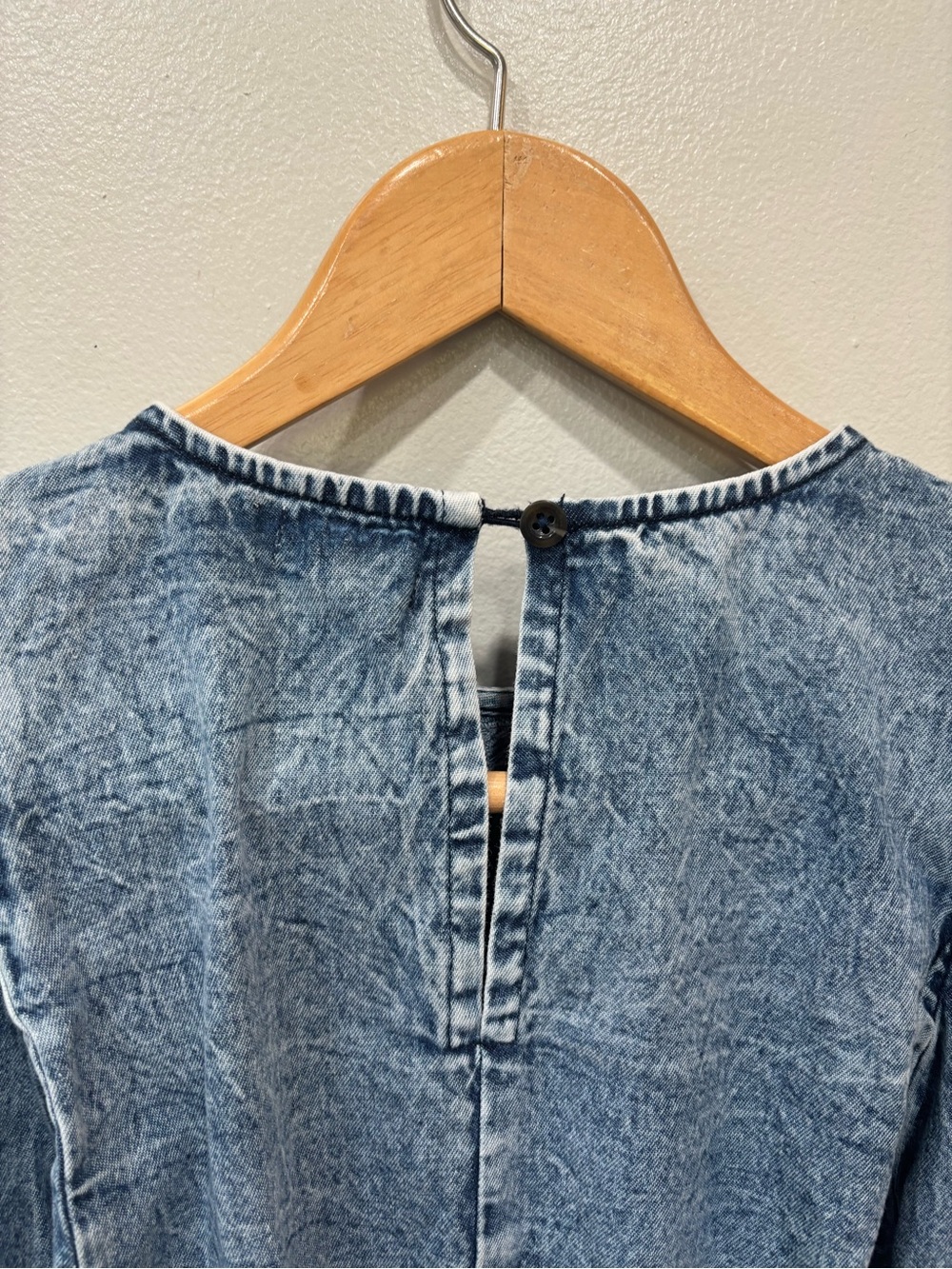 Pilcro Anthropologie Embellished LongSleeve Denim Top Women’s Size XS - Picture 11 of 15